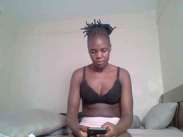 Hot-sexy-bitch webcam