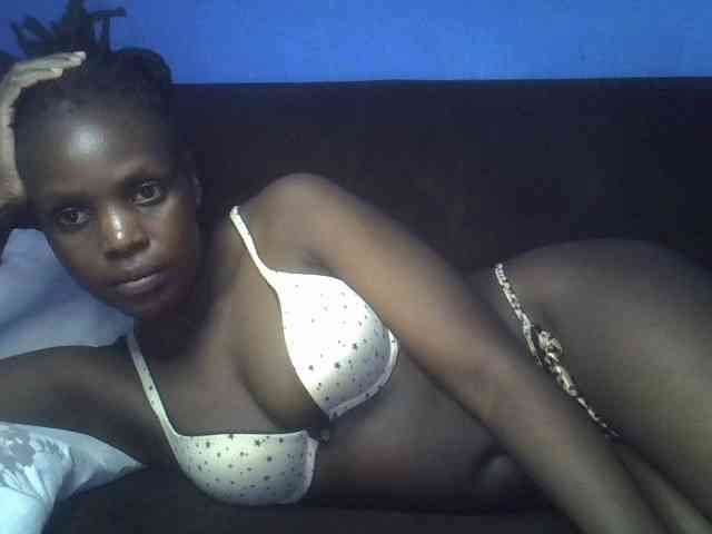 Hot-sexy-bitch webcam