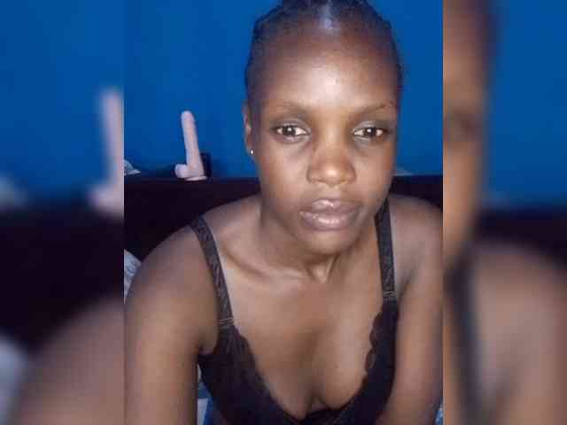 Hot-sexy-bitch webcam