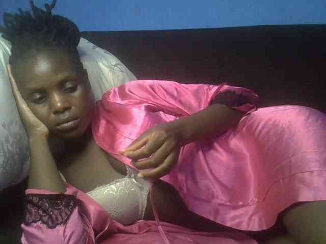 Hot-sexy-bitch webcam