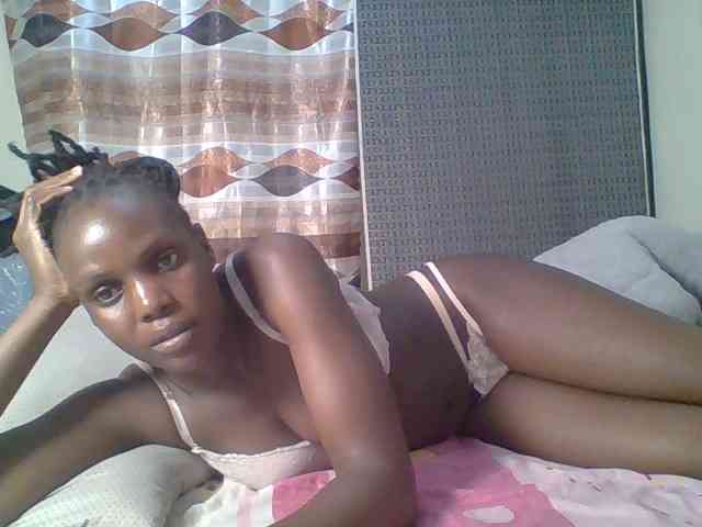 Hot-sexy-bitch webcam