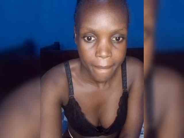 Hot-sexy-bitch webcam