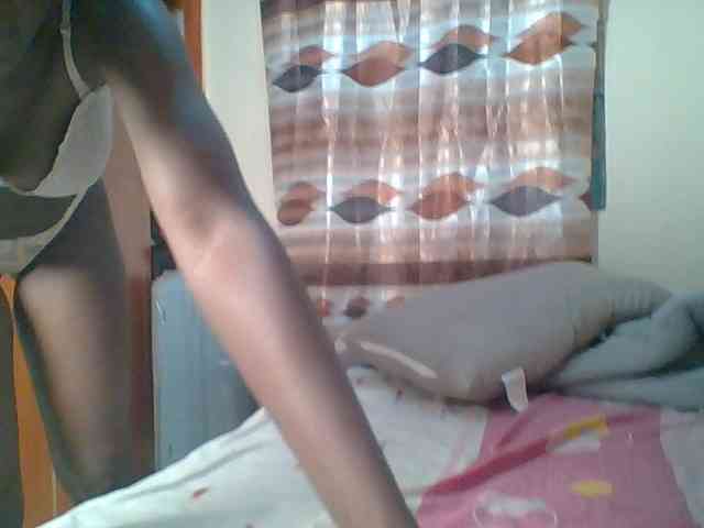 Hot-sexy-bitch webcam