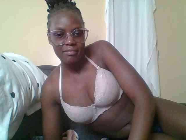 Hot-sexy-bitch webcam