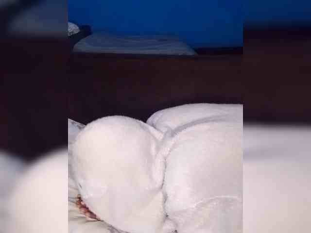 Hot-sexy-bitch webcam