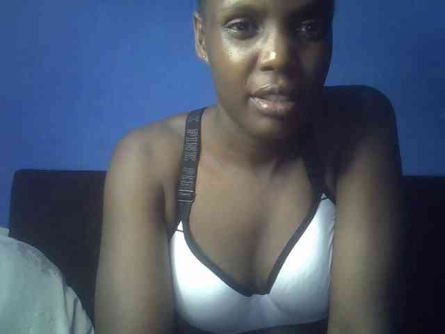 Hot-sexy-bitch webcam