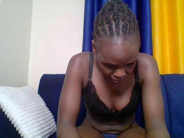 Hot-sexy-bitch webcam