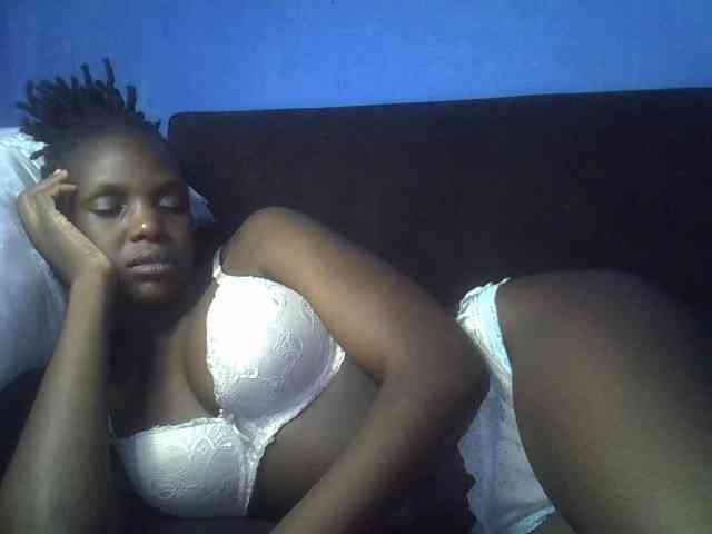 Hot-sexy-bitch webcam