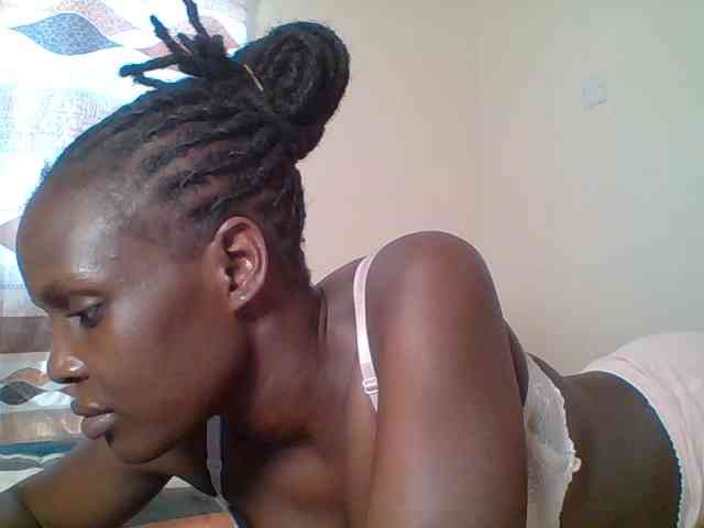 Hot-sexy-bitch webcam