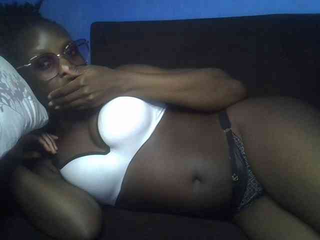 Hot-sexy-bitch webcam