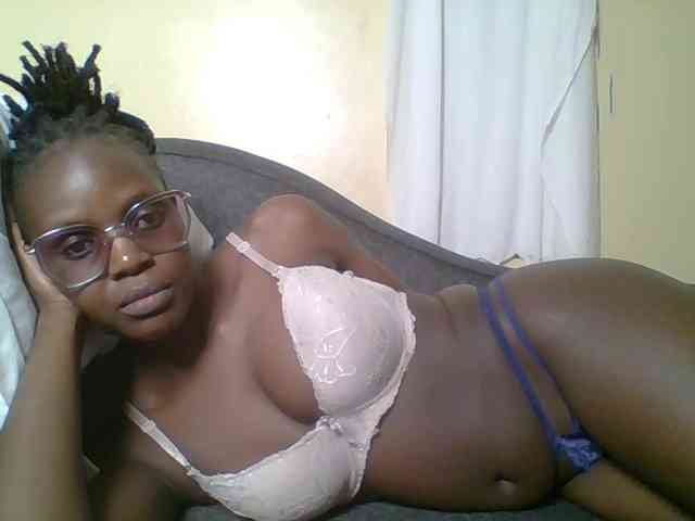 Hot-sexy-bitch webcam