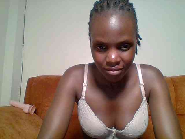 Hot-sexy-bitch webcam