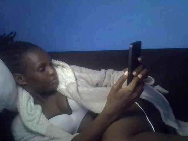 Hot-sexy-bitch webcam