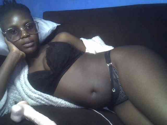 Hot-sexy-bitch webcam