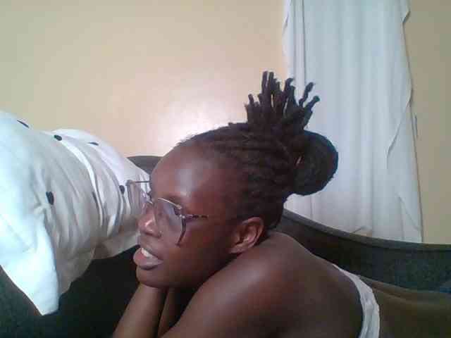 Hot-sexy-bitch webcam