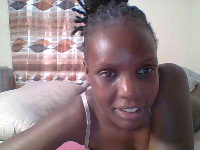 Hot-sexy-bitch webcam