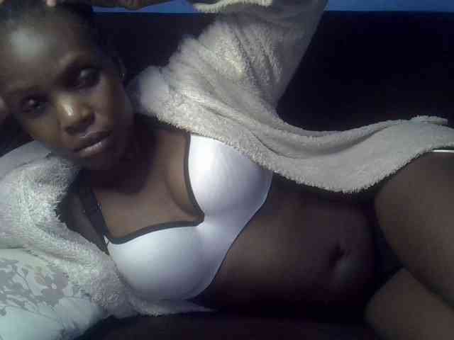 Hot-sexy-bitch webcam