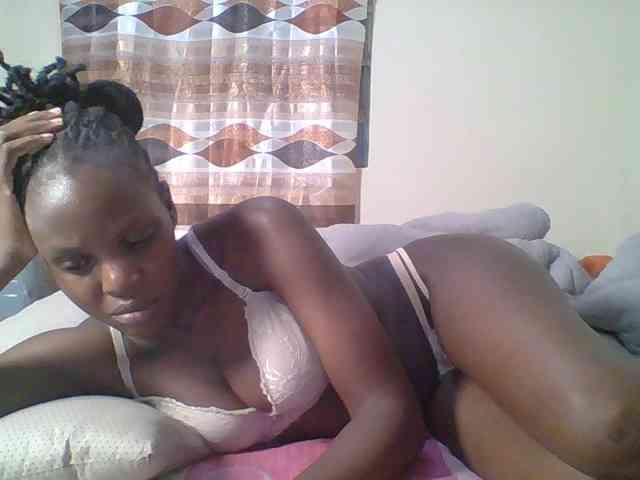 Hot-sexy-bitch webcam