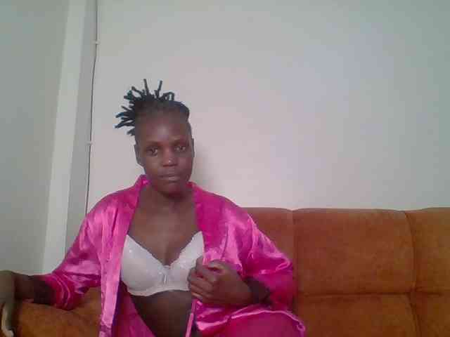 Hot-sexy-bitch webcam