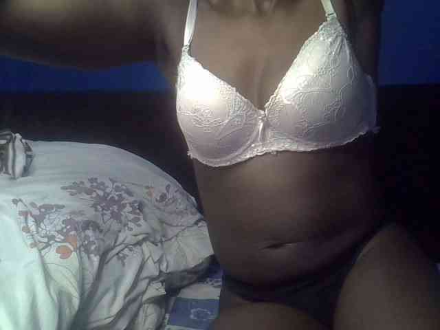 Hot-sexy-bitch webcam