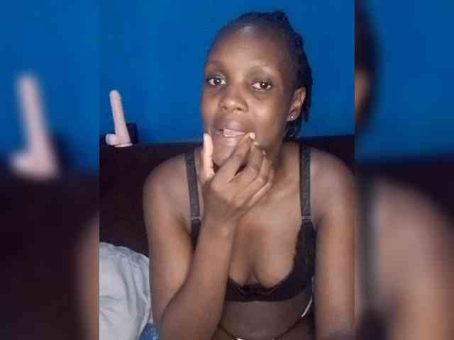 Hot-sexy-bitch webcam