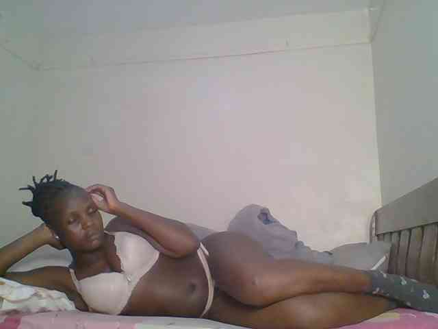 Hot-sexy-bitch webcam