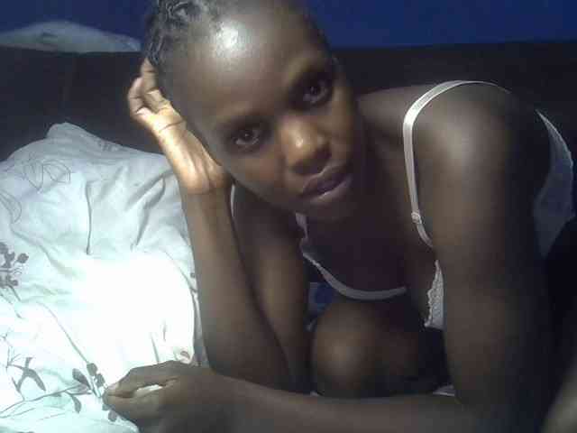 Hot-sexy-bitch webcam