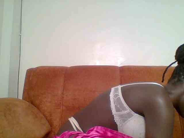 Hot-sexy-bitch webcam