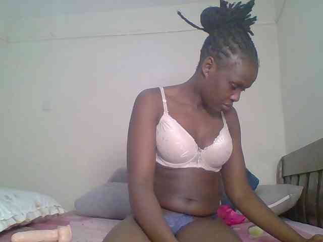 Hot-sexy-bitch webcam