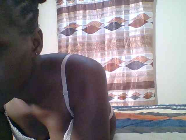 Hot-sexy-bitch webcam