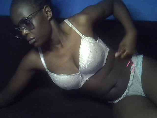 Hot-sexy-bitch webcam