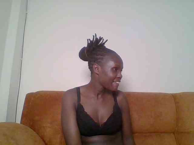 Hot-sexy-bitch webcam