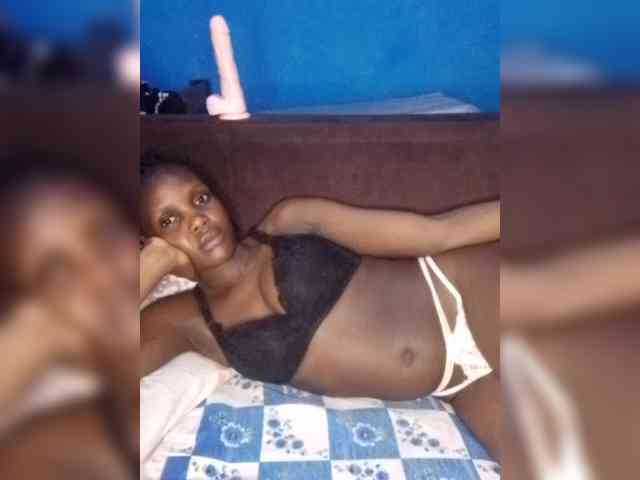 Hot-sexy-bitch webcam