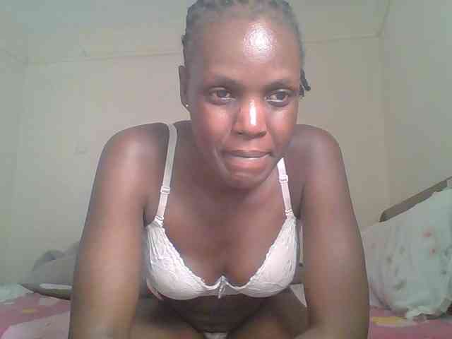 Hot-sexy-bitch webcam