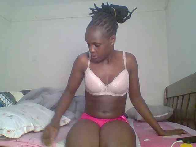 Hot-sexy-bitch webcam