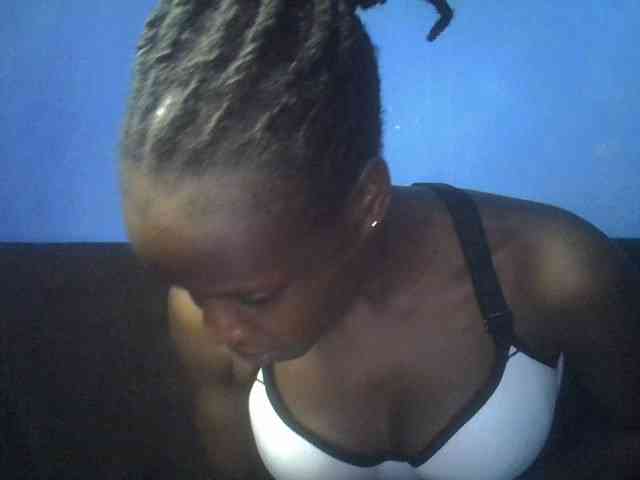 Hot-sexy-bitch webcam