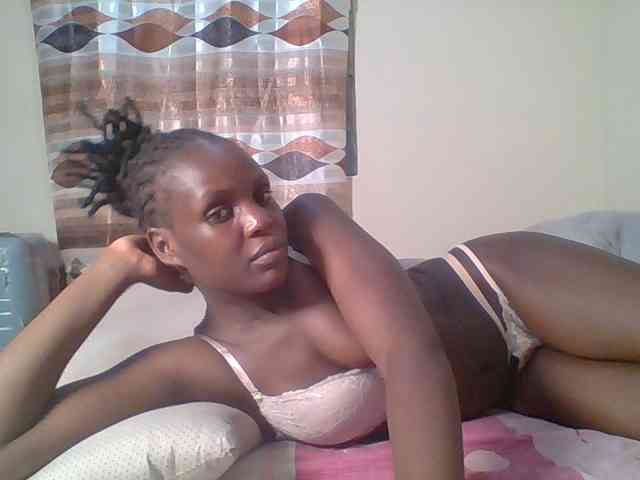 Hot-sexy-bitch webcam