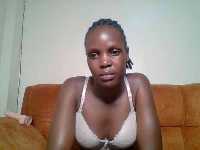 Hot-sexy-bitch webcam