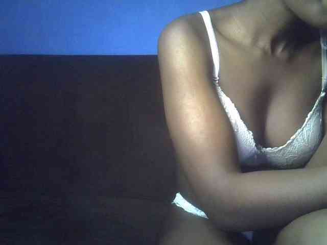 Hot-sexy-bitch webcam