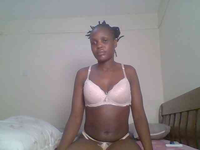 Hot-sexy-bitch webcam