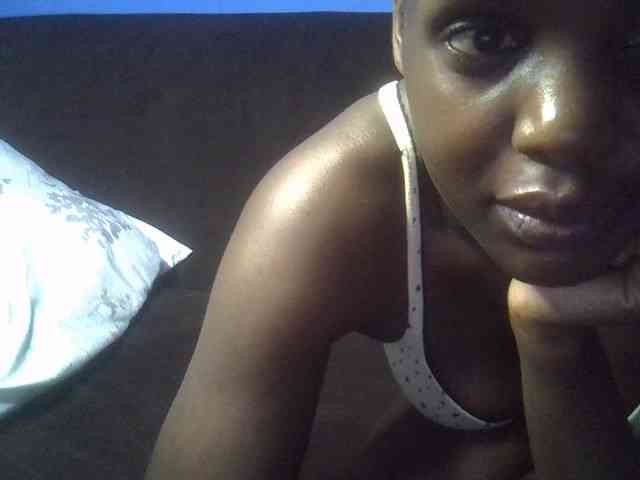 Hot-sexy-bitch webcam