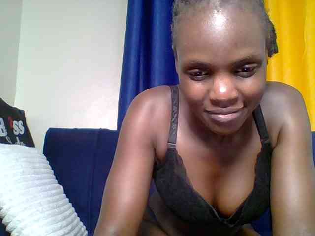 Hot-sexy-bitch webcam