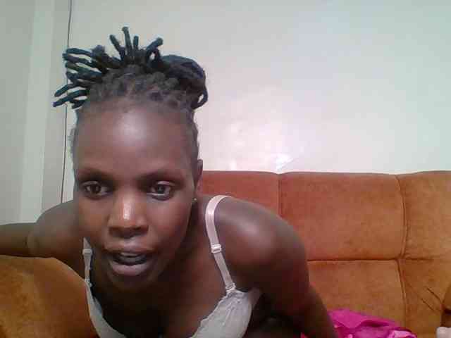 Hot-sexy-bitch webcam