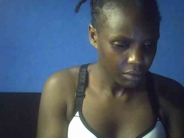 Hot-sexy-bitch webcam