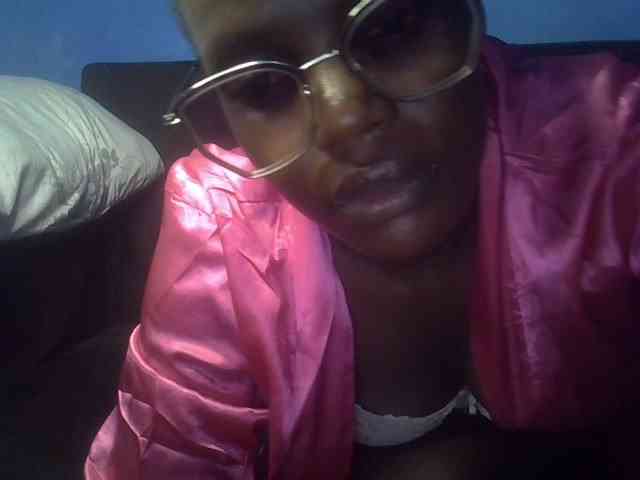 Hot-sexy-bitch webcam