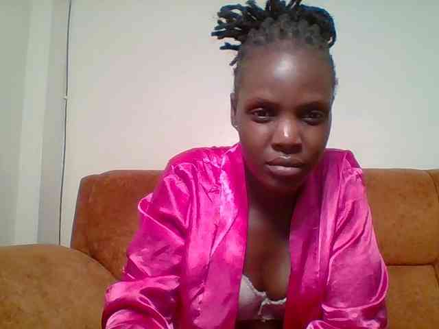 Hot-sexy-bitch webcam