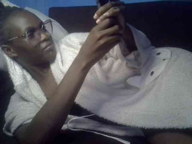 Hot-sexy-bitch webcam