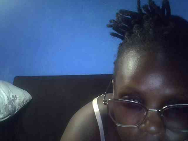 Hot-sexy-bitch webcam