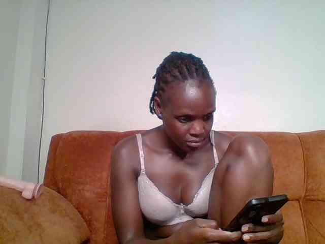 Hot-sexy-bitch webcam