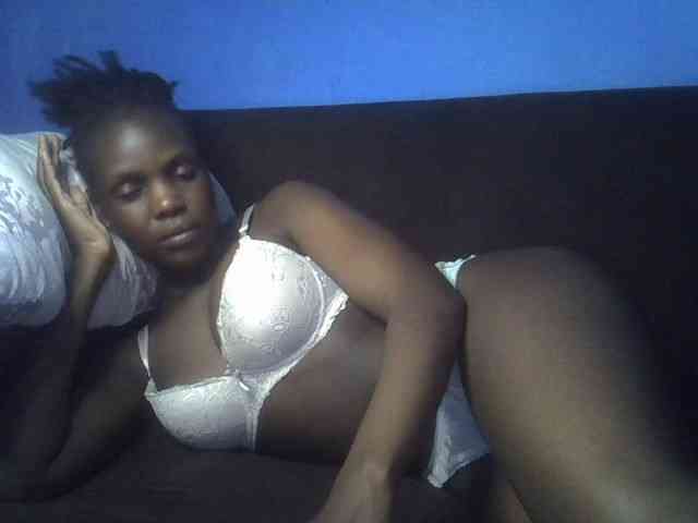 Hot-sexy-bitch webcam